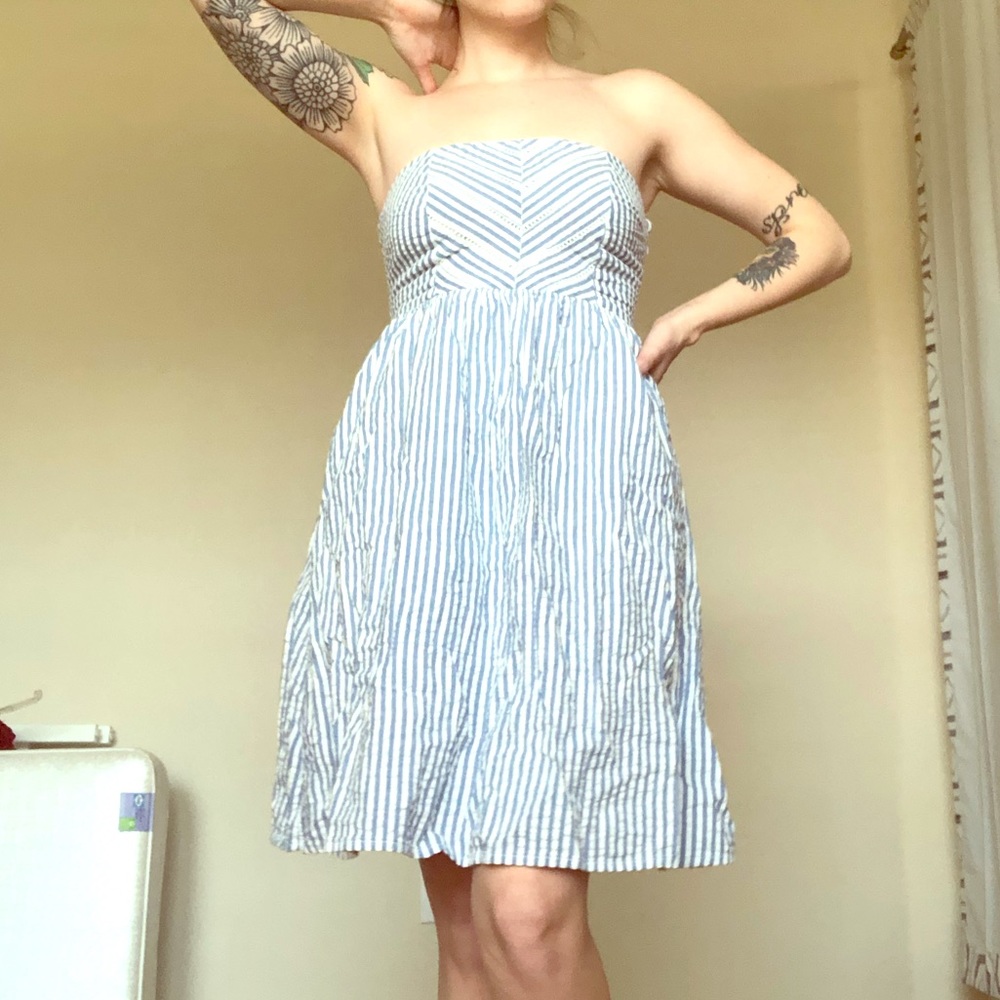 !!!SOLD!!! Old Navy Strapless Dress